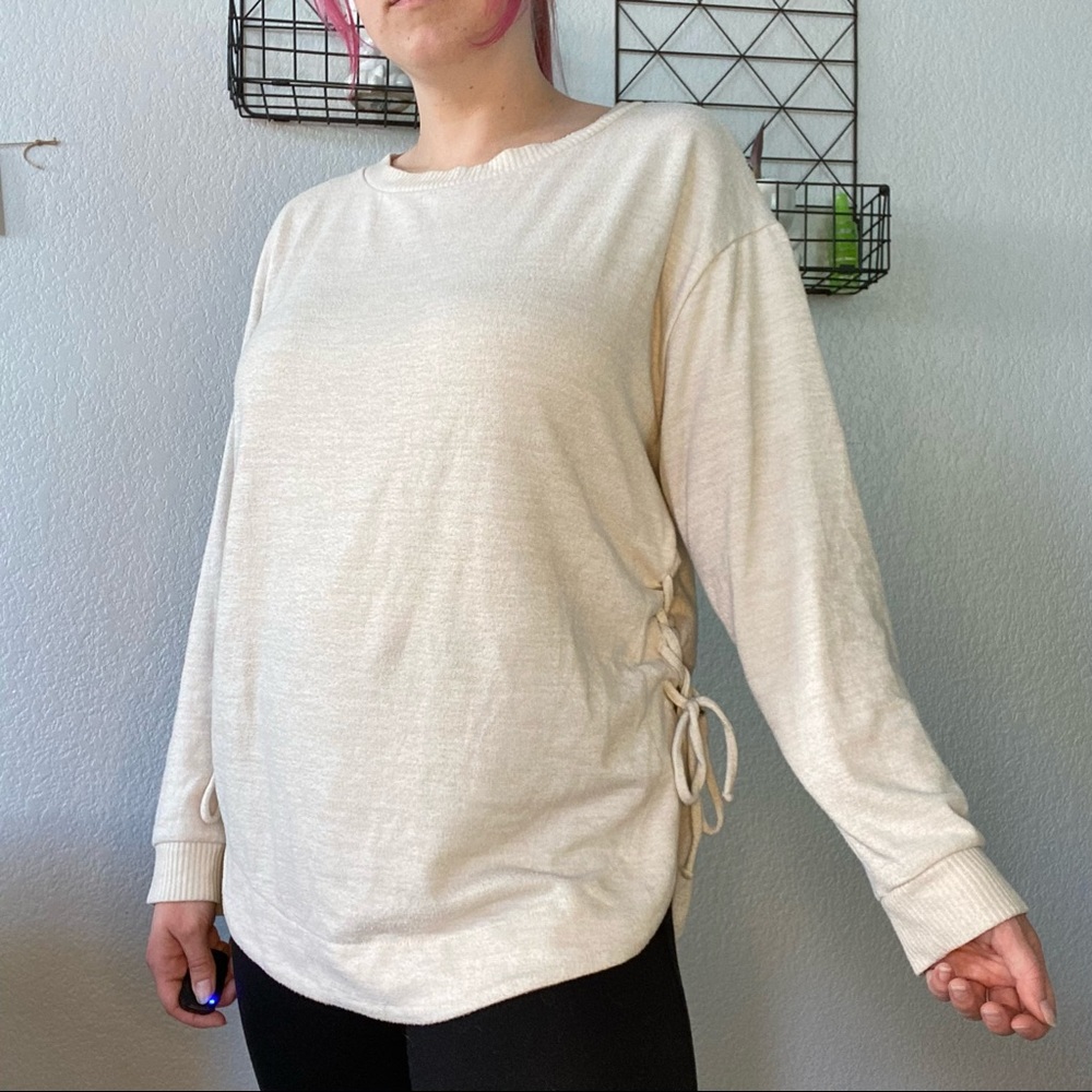 Gap sweater